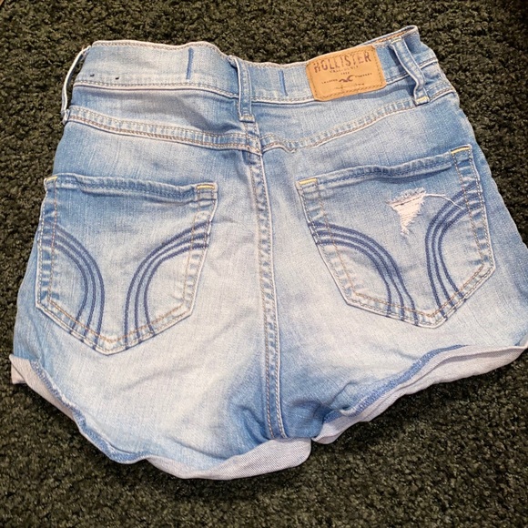 Hollister Shorts - Picture 3 of 3